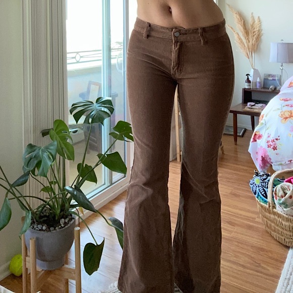 Brandy Melville Pants - Brandy Melville Aliyah Corduroys